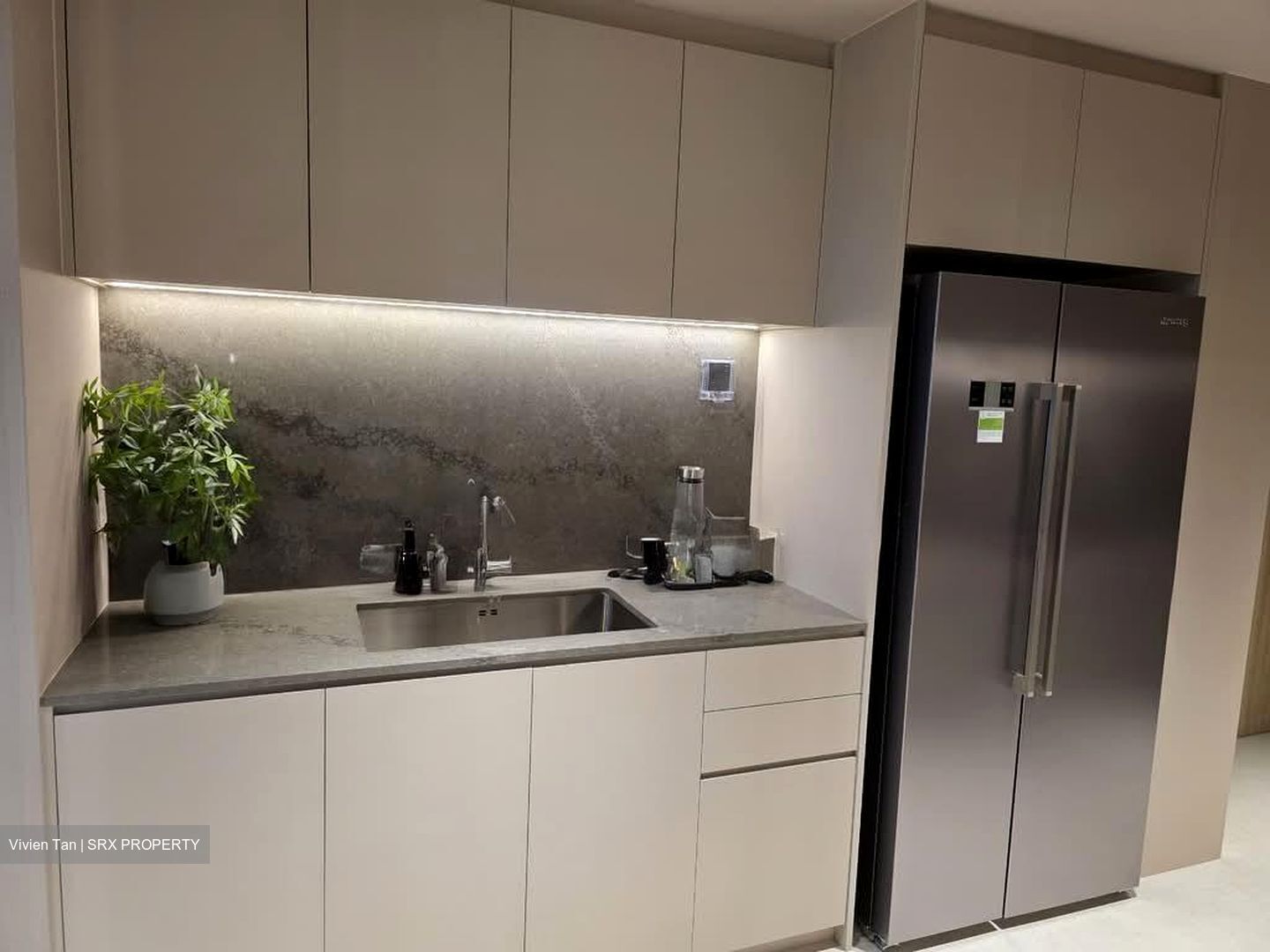 UE Square (D9), Apartment #551858711
